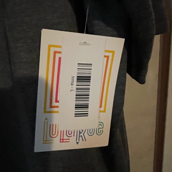 Lularoe top grey with red/orange layering at bottom size Large - Picture 5 of 5